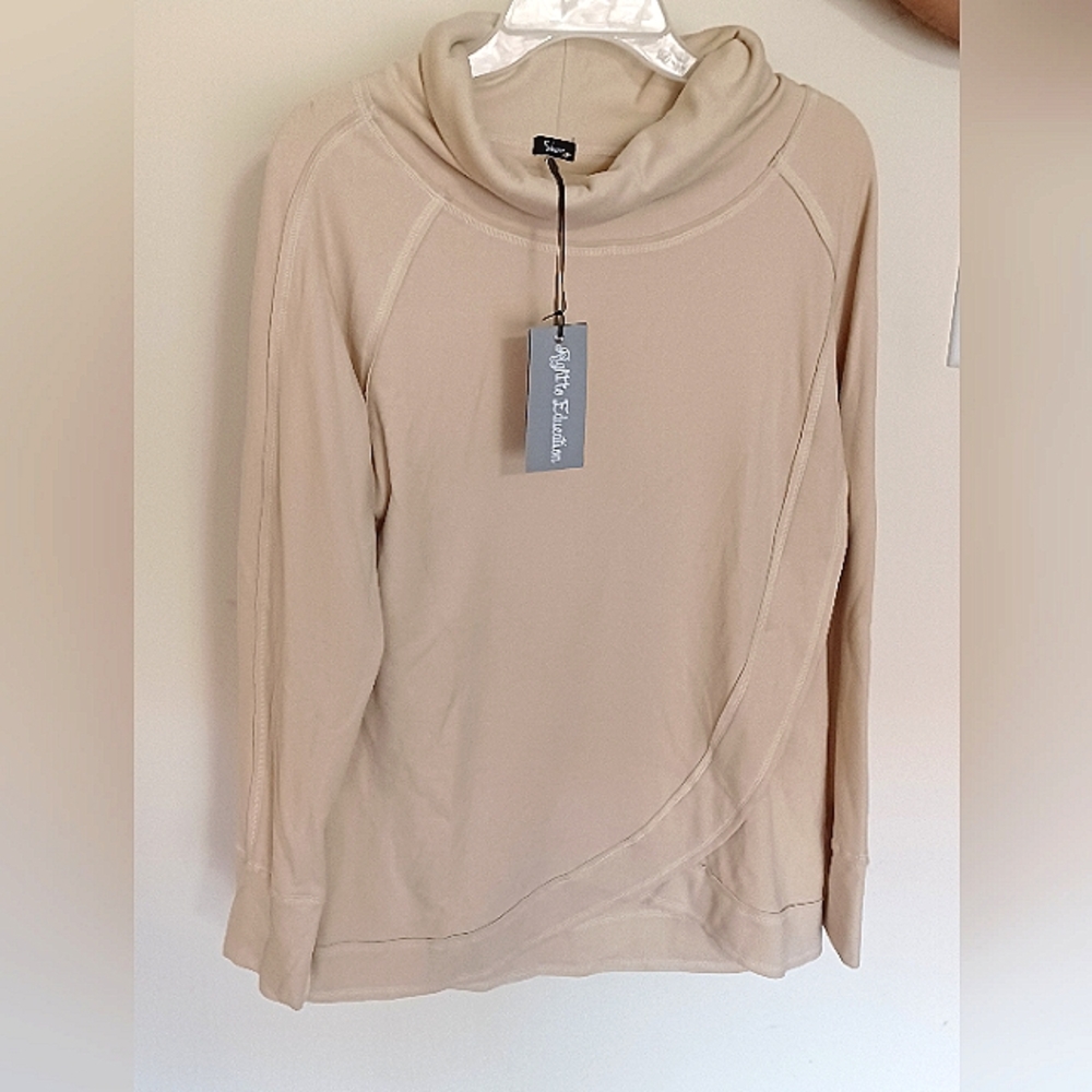 Shana sweater, soft comfortable, oversized collar, beige, size medium,